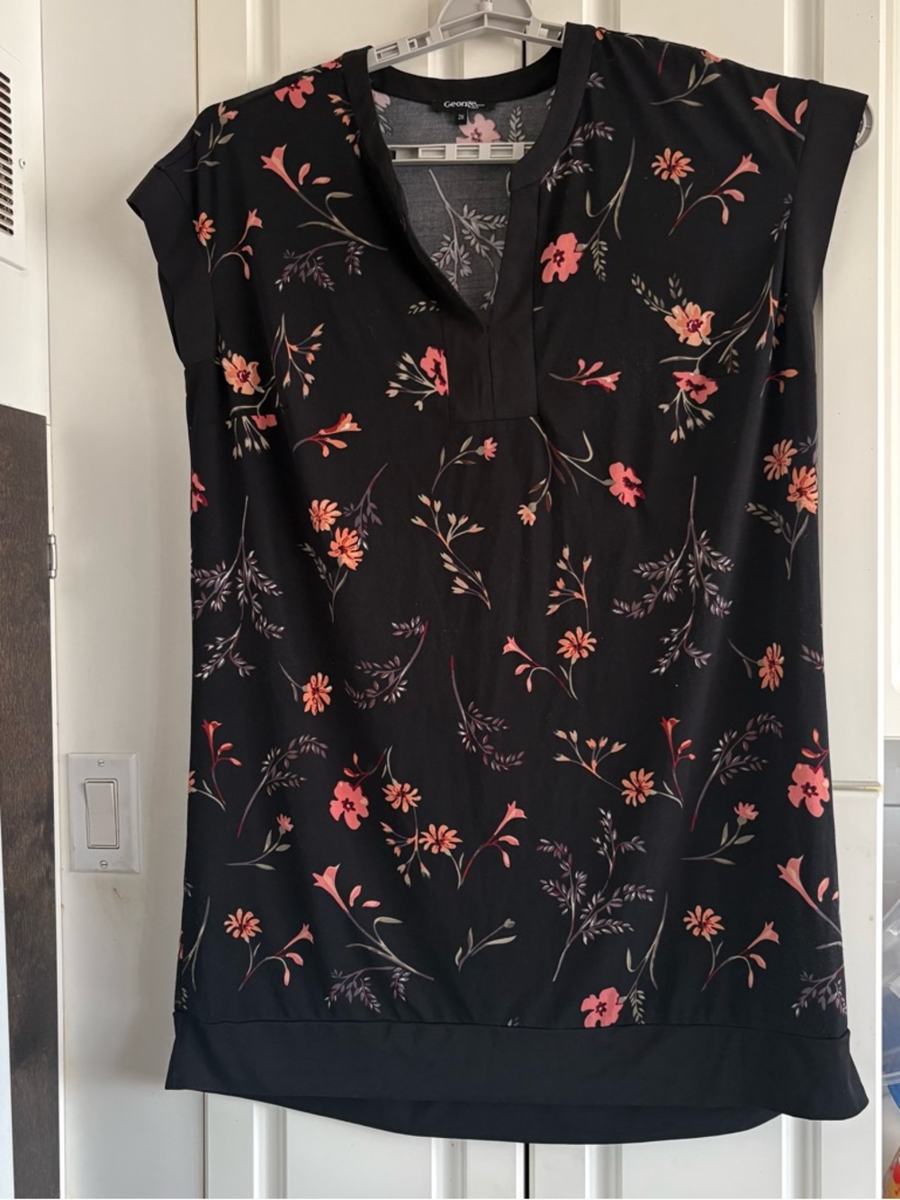 George Black Floral V-Neck Cap Sleeve Tunic/dress